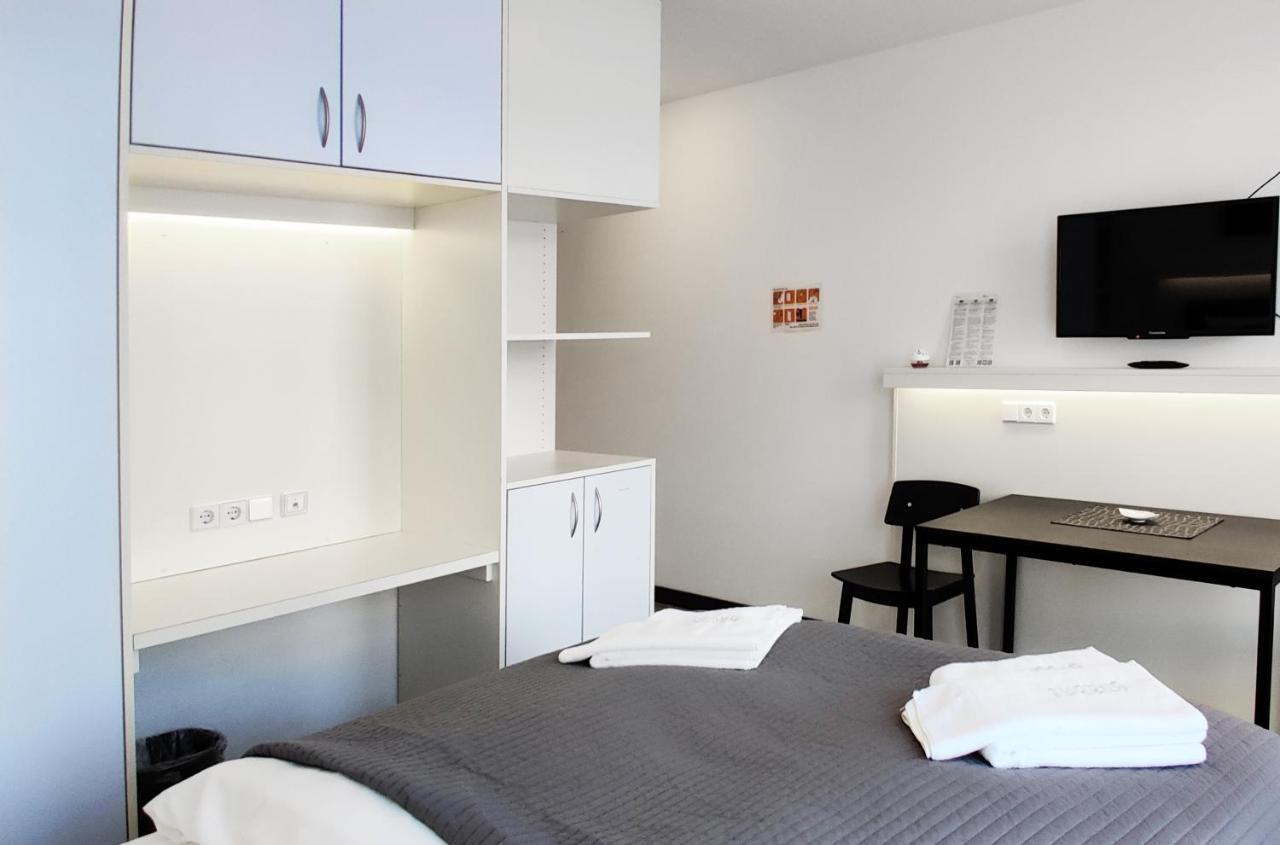 6 Rooms Apartments Берлин Екстериор снимка
